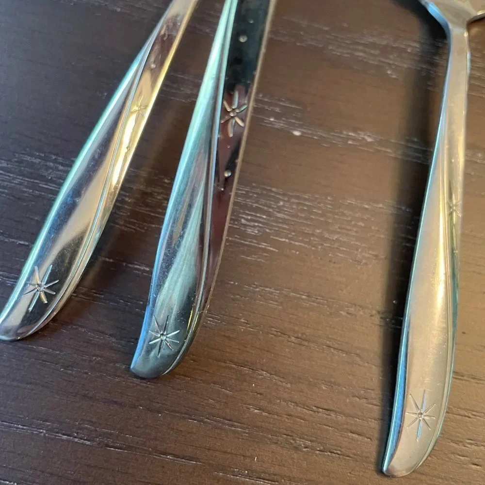 Oneida Community Vintage Starburst Grapefruit Spoons set of 8!